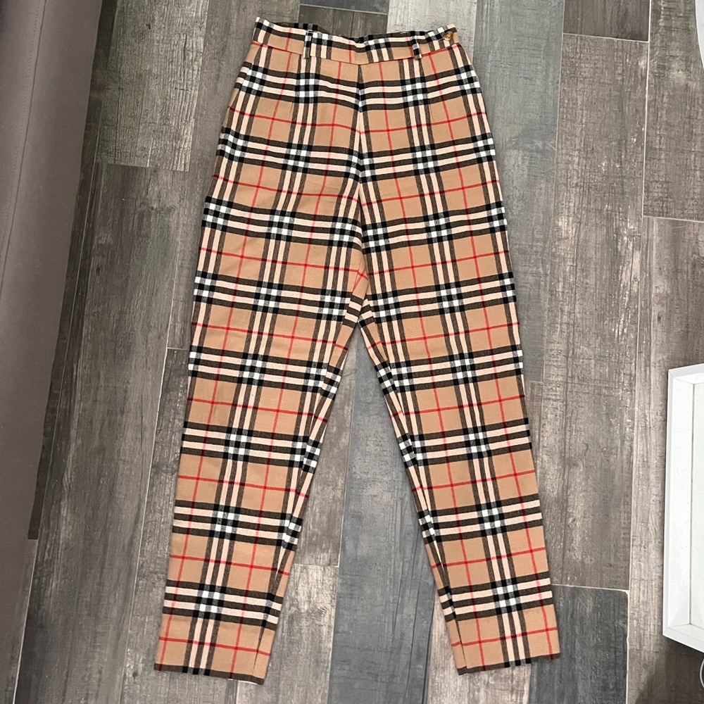 adorable burberry trousers